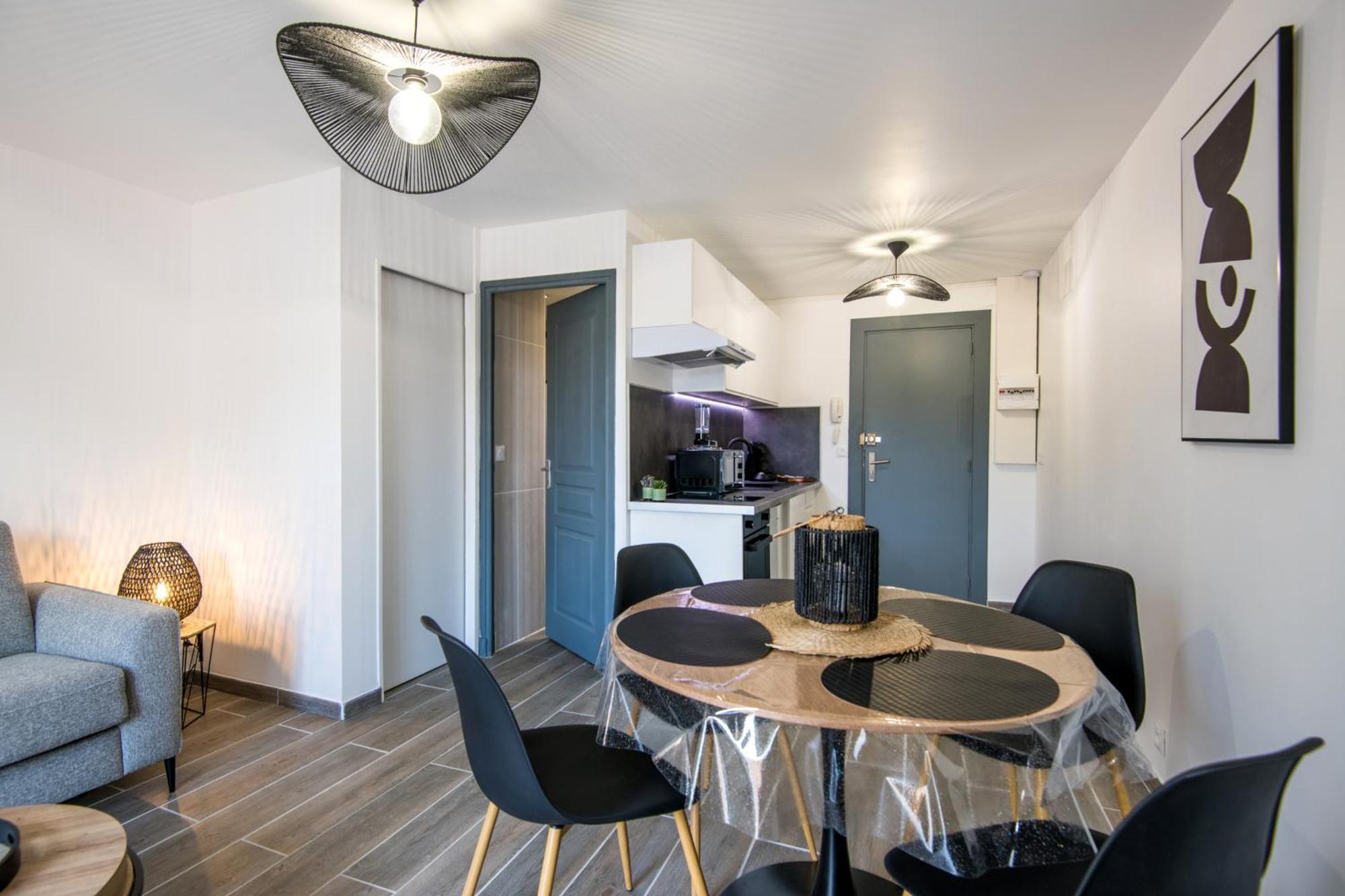 Panoramique Balcon Wifi Centre-Ville 미요 외부 사진